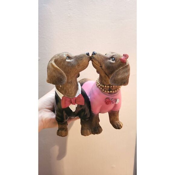 Dogs kissing couple new - Picture 1 of 4